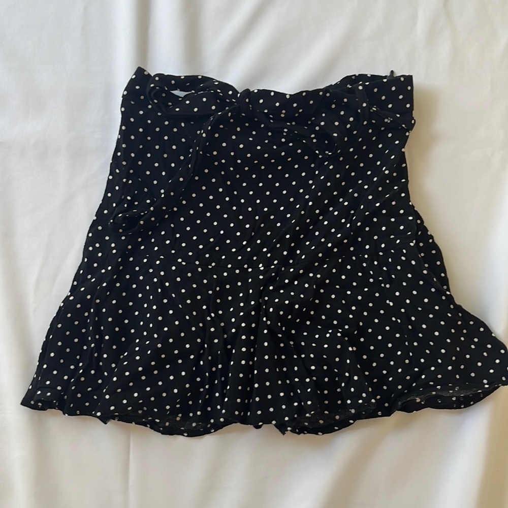 Zara Women’s Skort with adjustable tie belt. Size small.